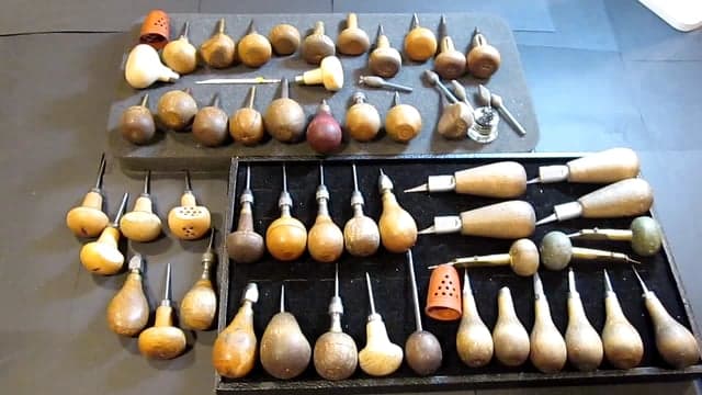 Various graver handles!