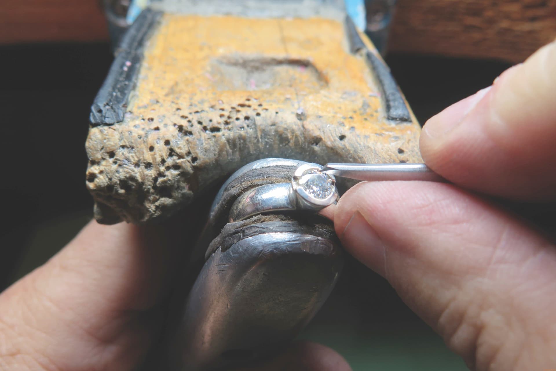 2 Successful Stone Setting Tips