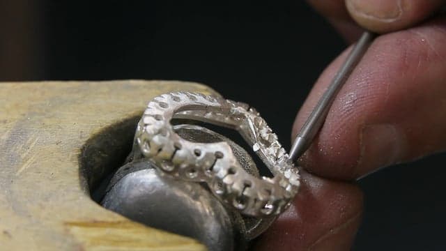 Gerry Lewy Video F – Bead Setting