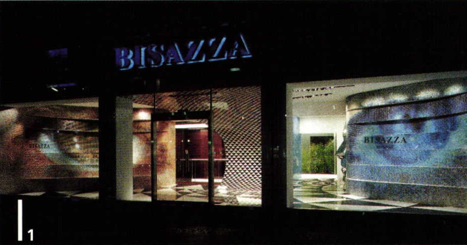 Square-Shaped Treasures Made of Glass